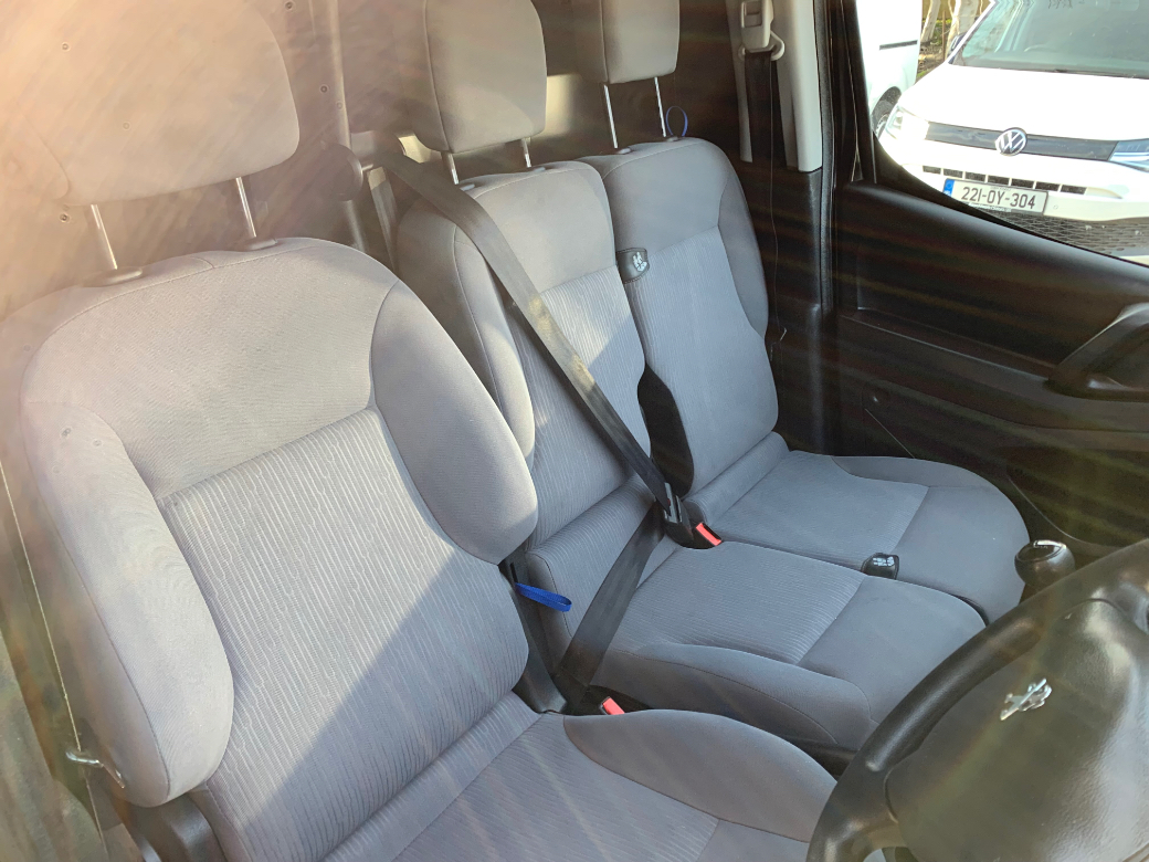 2015 Peugeot Partner