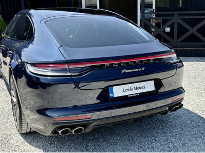 2022 Porsche Panamera