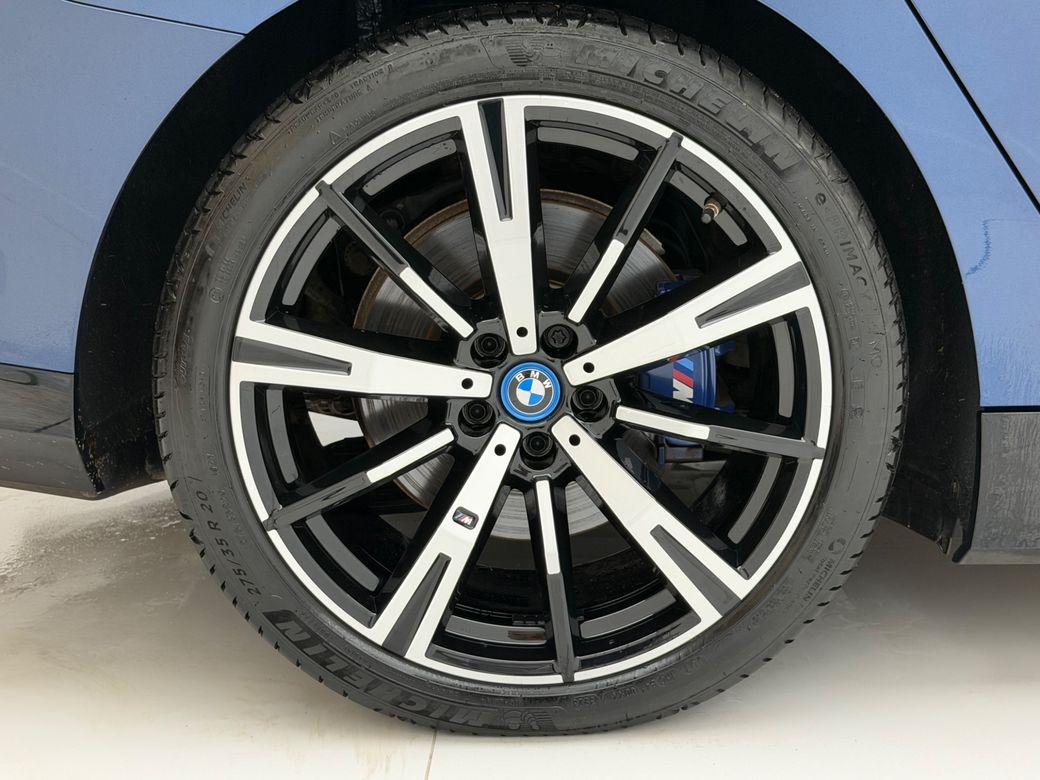2024 BMW i5