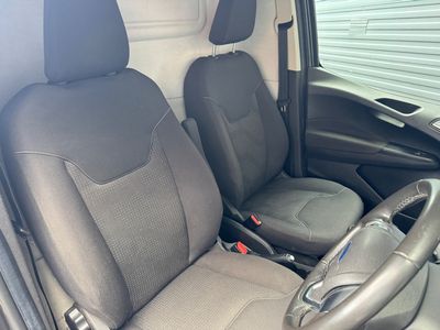 2020 Ford Transit Courier
