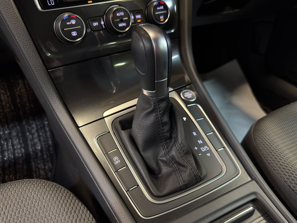 2017 Volkswagen Golf