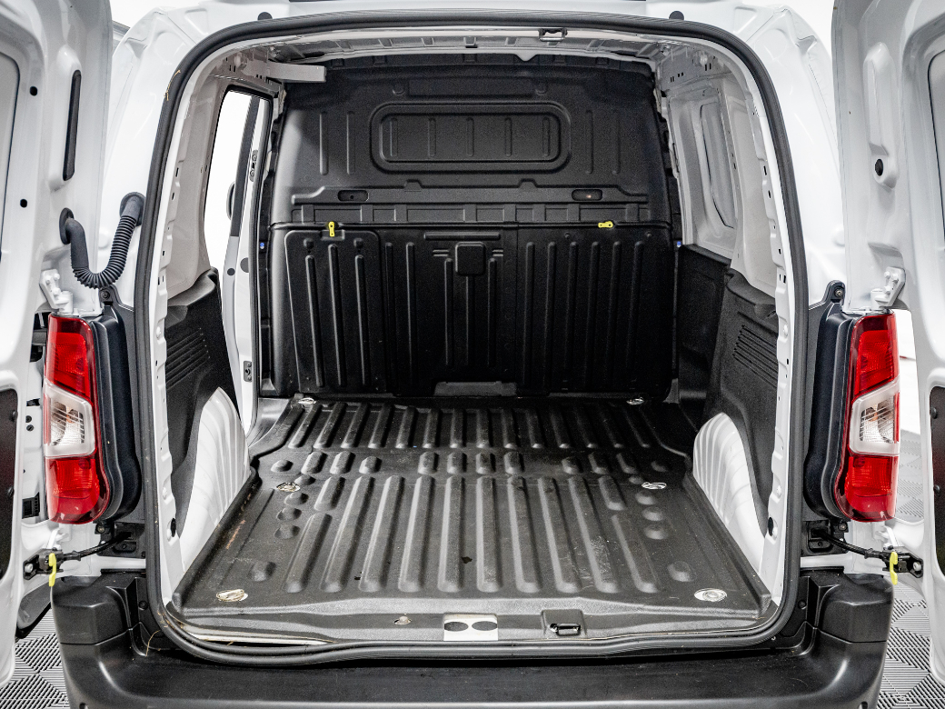 2024 Peugeot Partner