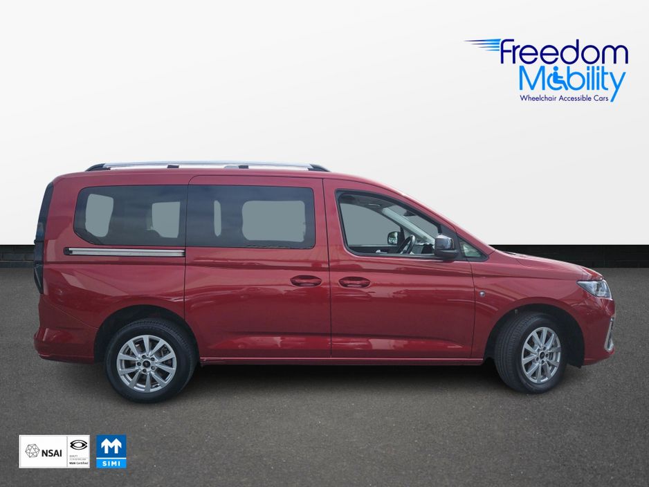 2023 Ford Tourneo