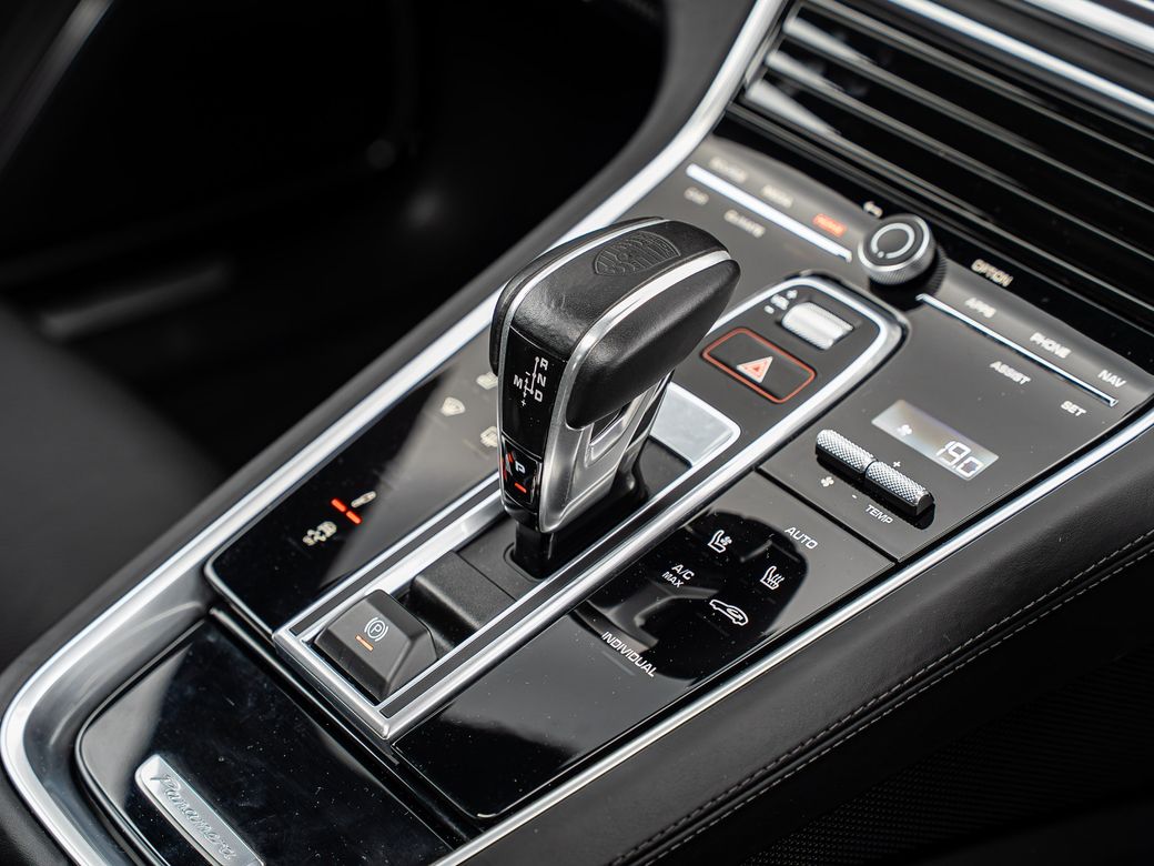 2023 Porsche Panamera