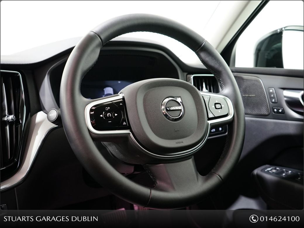 2025 Volvo XC60