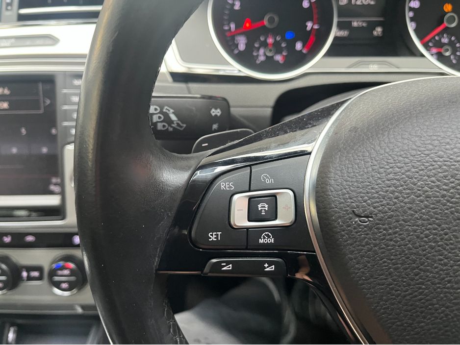 2016 Volkswagen Passat