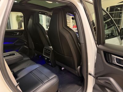 2022 Porsche Cayenne