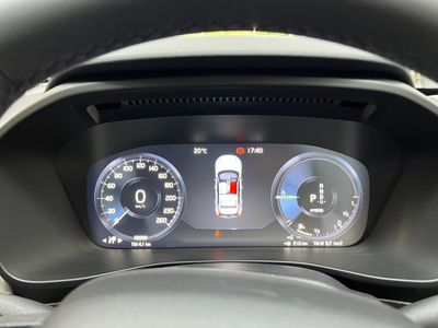 2022 Volvo XC40