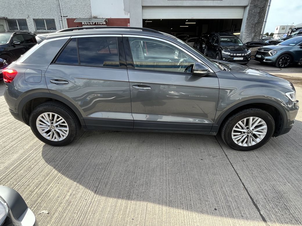 2023 Volkswagen T-Roc
