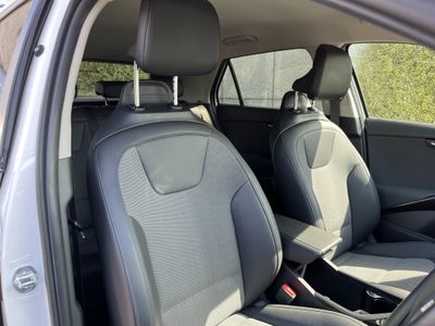 2023 Kia Niro