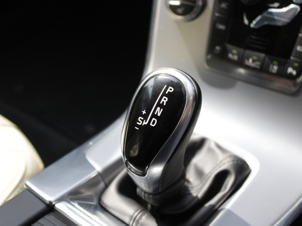 2018 Volvo V60