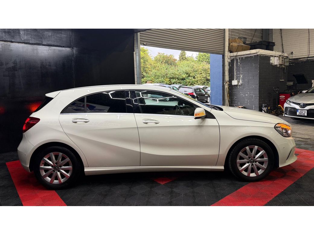 2017 Mercedes-Benz A 180