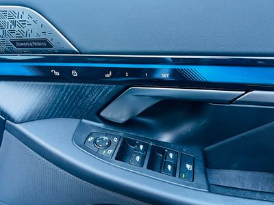 2023 BMW i5