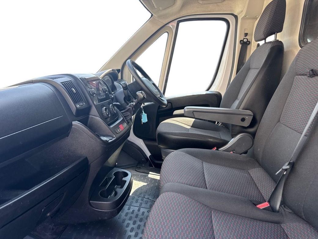 2023 Peugeot Boxer
