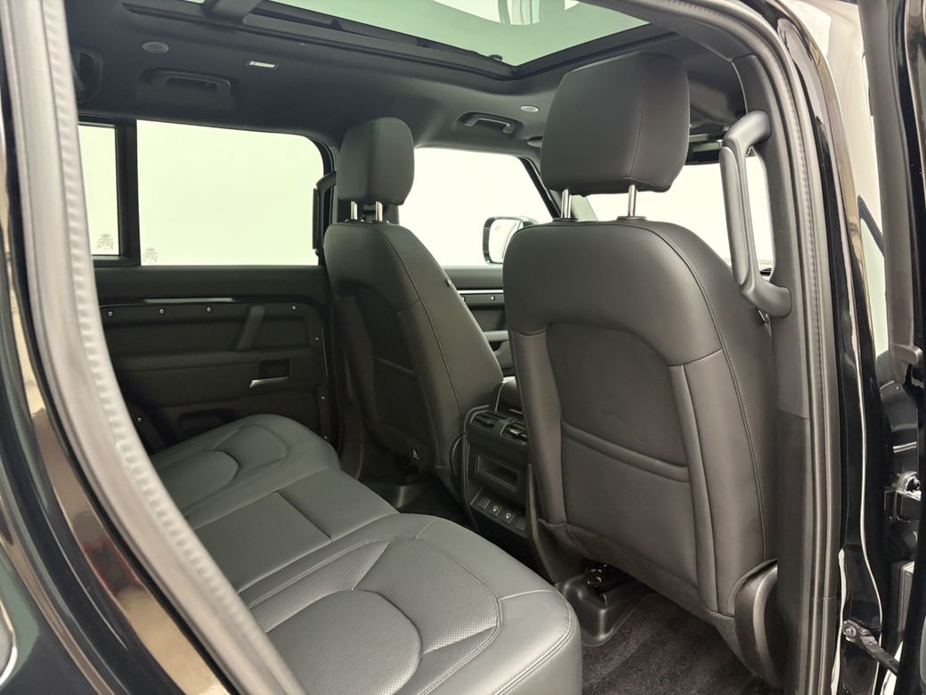 2025 Land Rover Defender