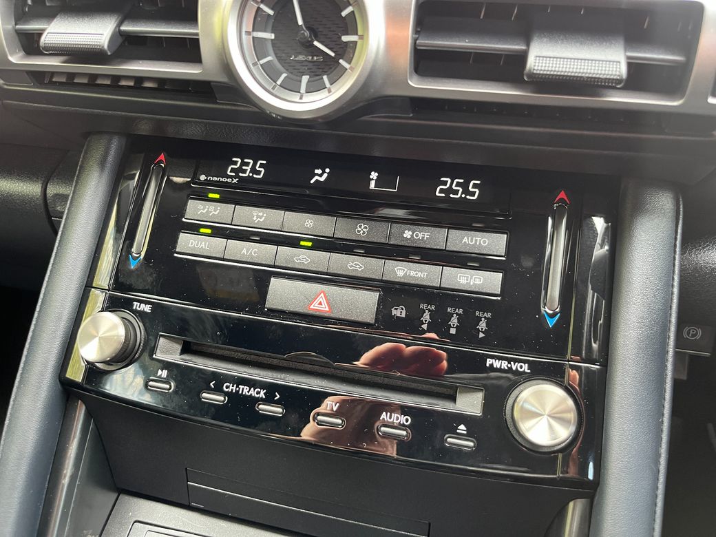 2020 Lexus IS 300h