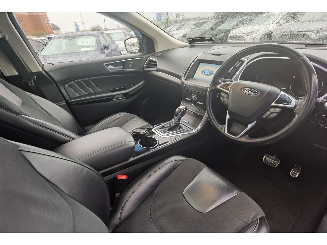2016 Ford Edge