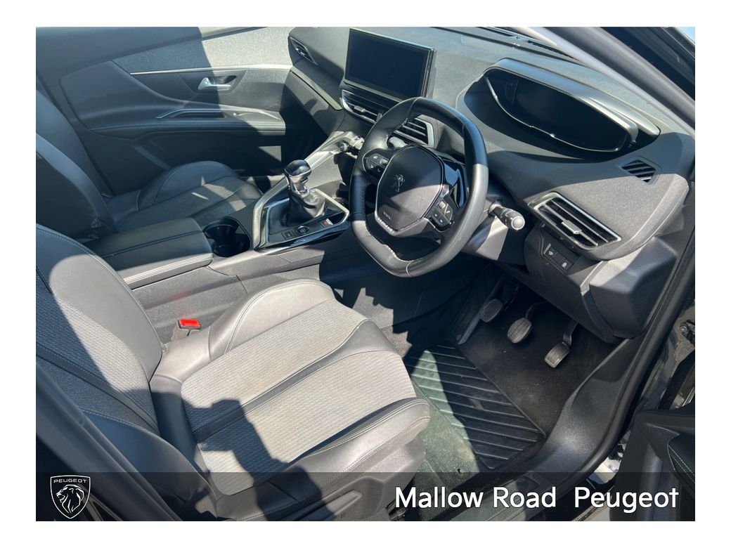 2021 Peugeot 5008