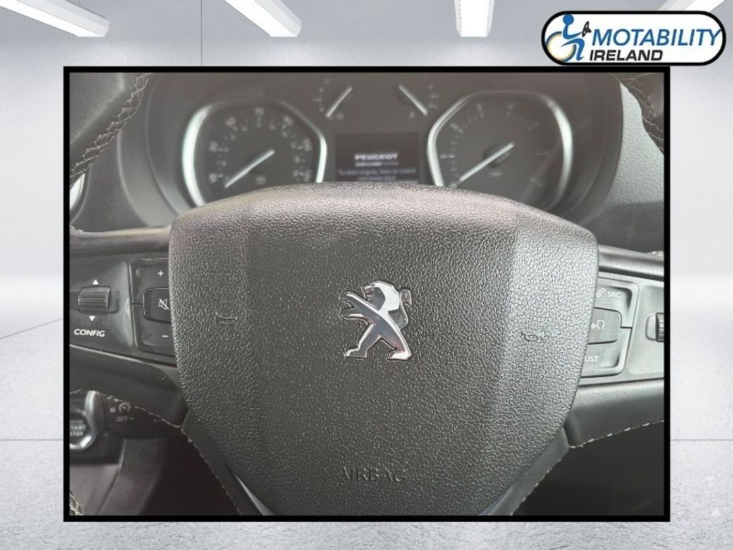 2020 Peugeot Traveller