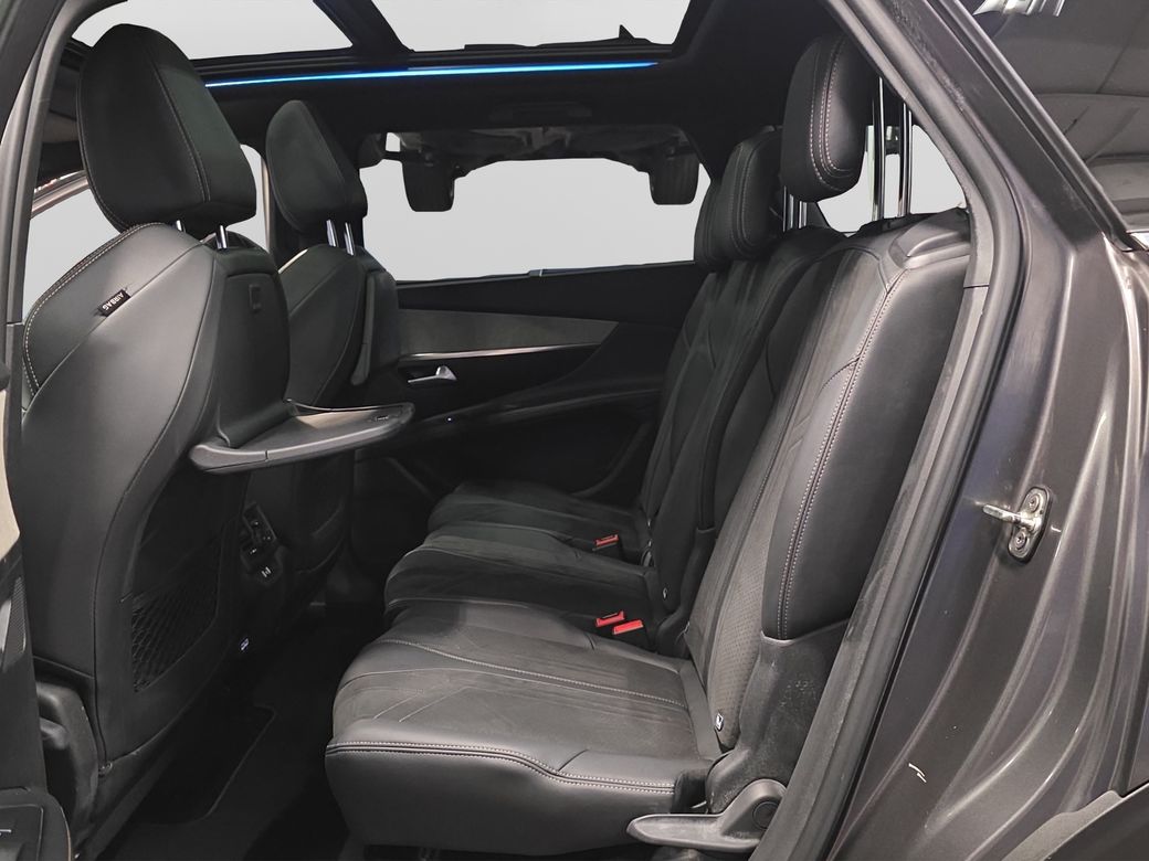 2021 Peugeot 5008
