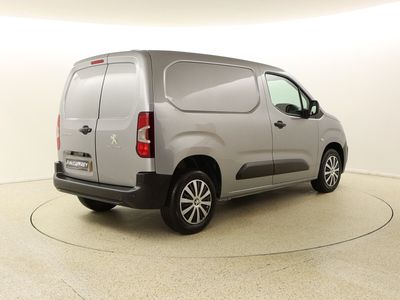 2022 Peugeot Partner