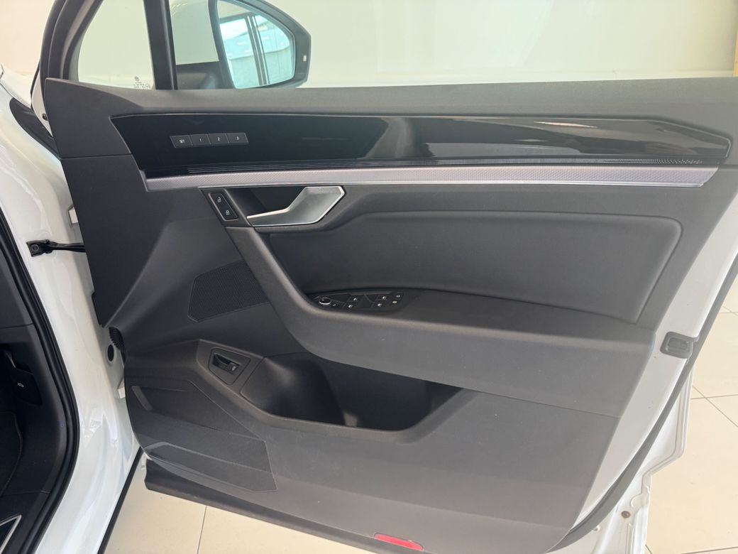2020 Volkswagen Touareg