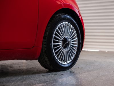 2025 Fiat 500e