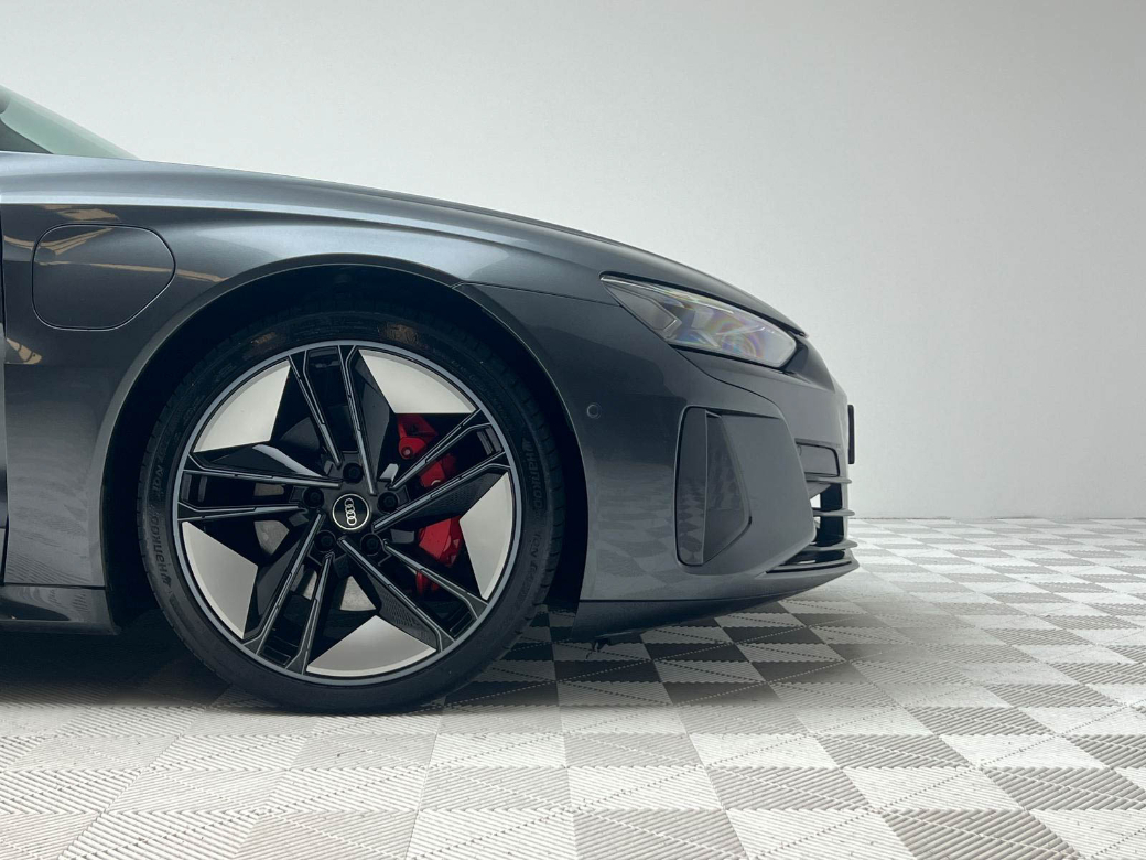 2022 Audi e-tron GT