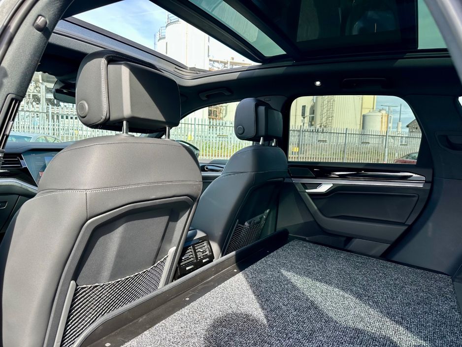 2025 Volkswagen Touareg