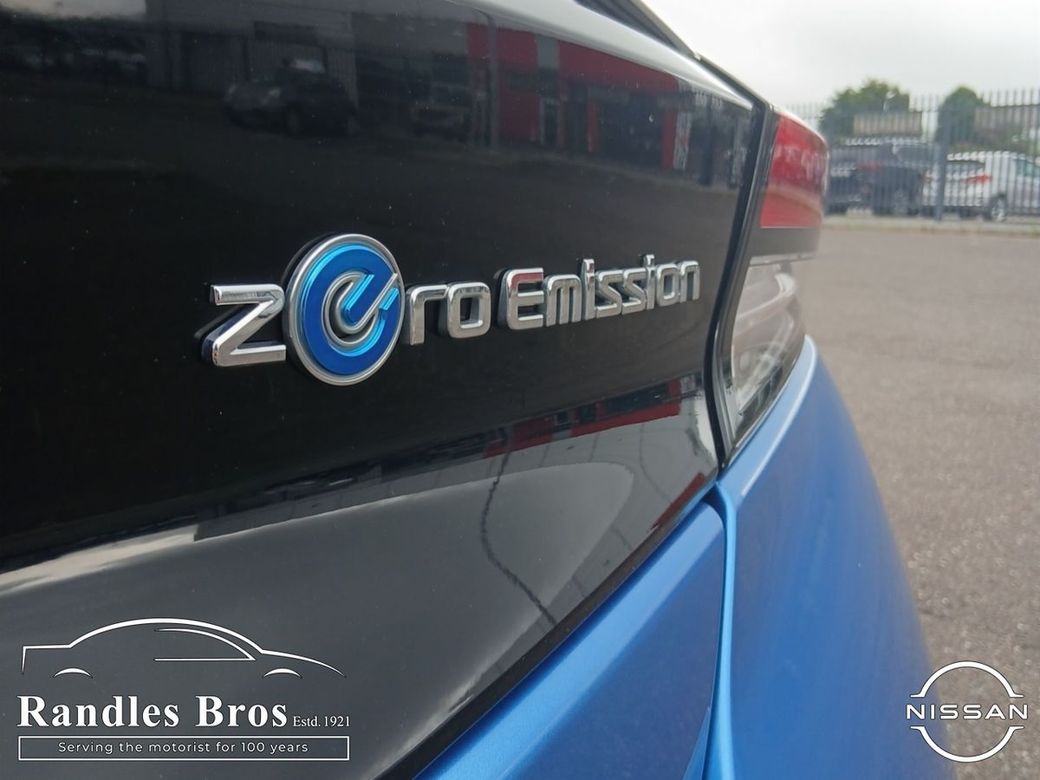 2022 Nissan Leaf