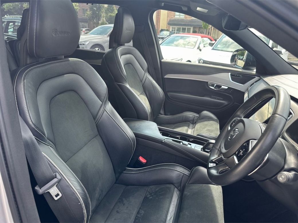 2020 Volvo XC90