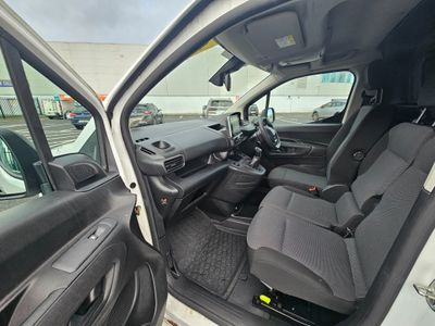 2021 Peugeot Partner