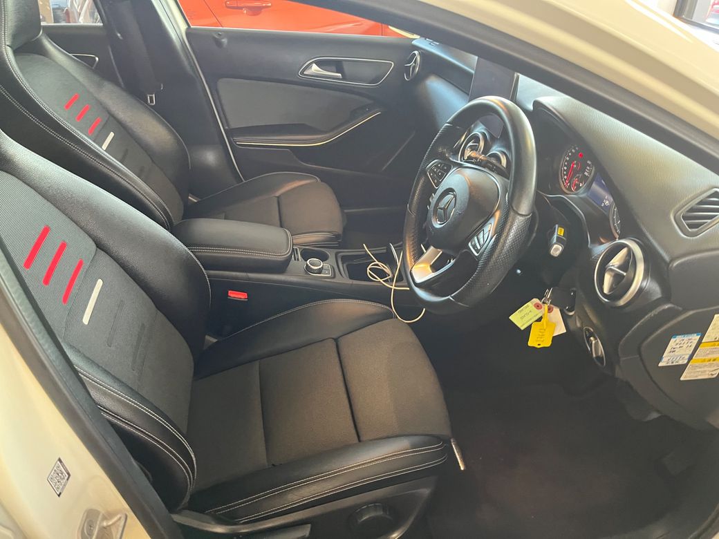 2016 Mercedes-Benz A 180