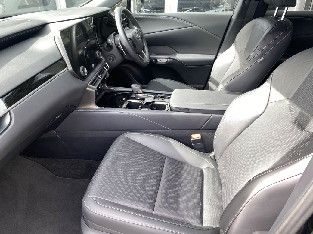 2025 Lexus RX450h+