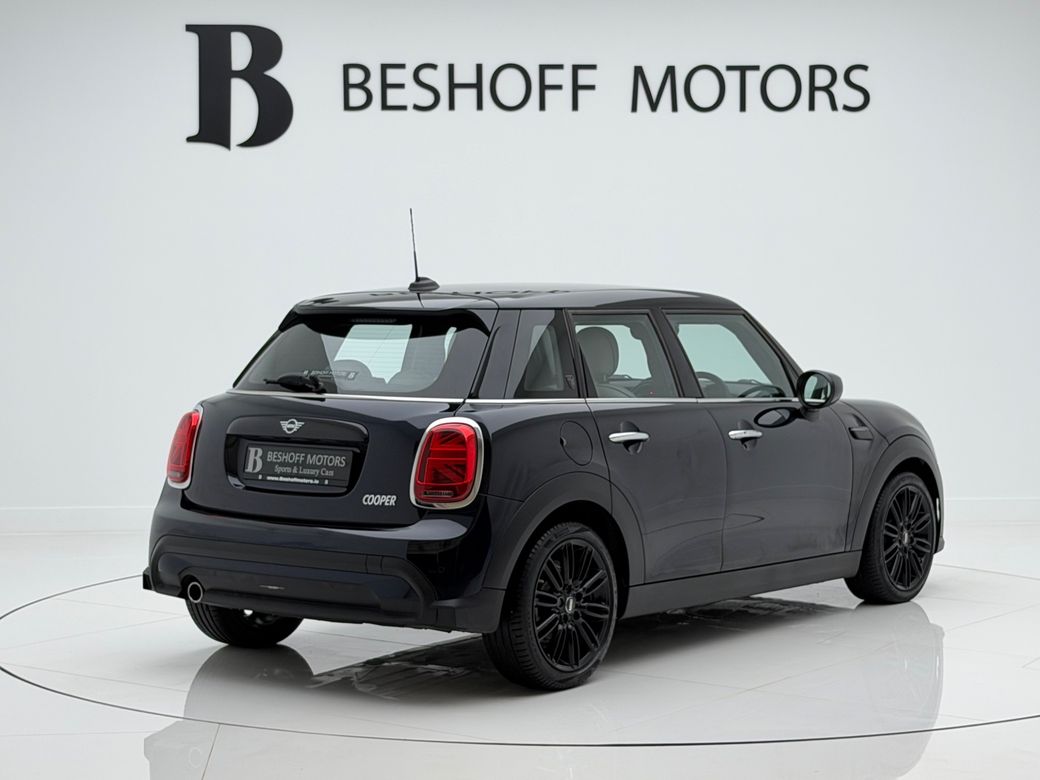 2022 Mini Hatch