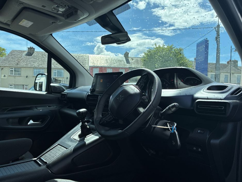 2023 Peugeot Rifter
