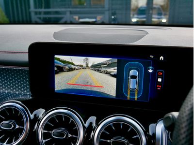 2025 Mercedes-Benz EQB