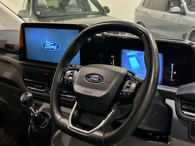 2024 Ford Transit Custom