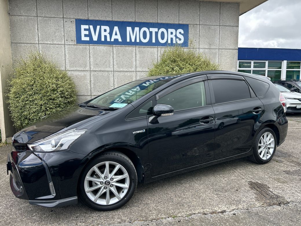 2016 Toyota Prius Alpha