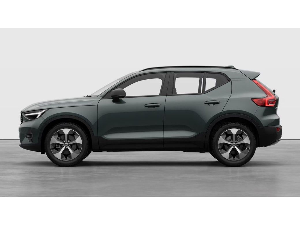 2026 Volvo XC40