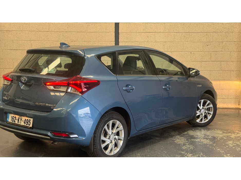 2016 Toyota Auris
