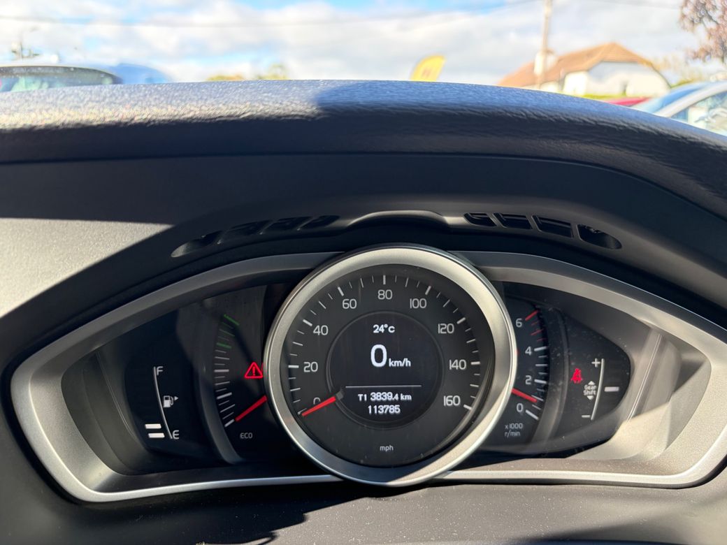 2015 Volvo V40