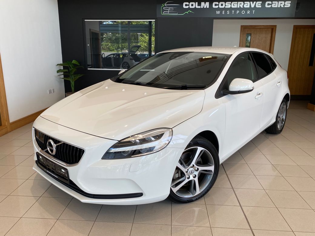 2017 Volvo V40