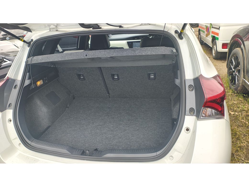 2016 Toyota Auris