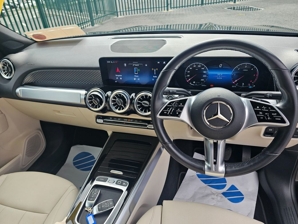 2025 Mercedes-Benz GLB Class