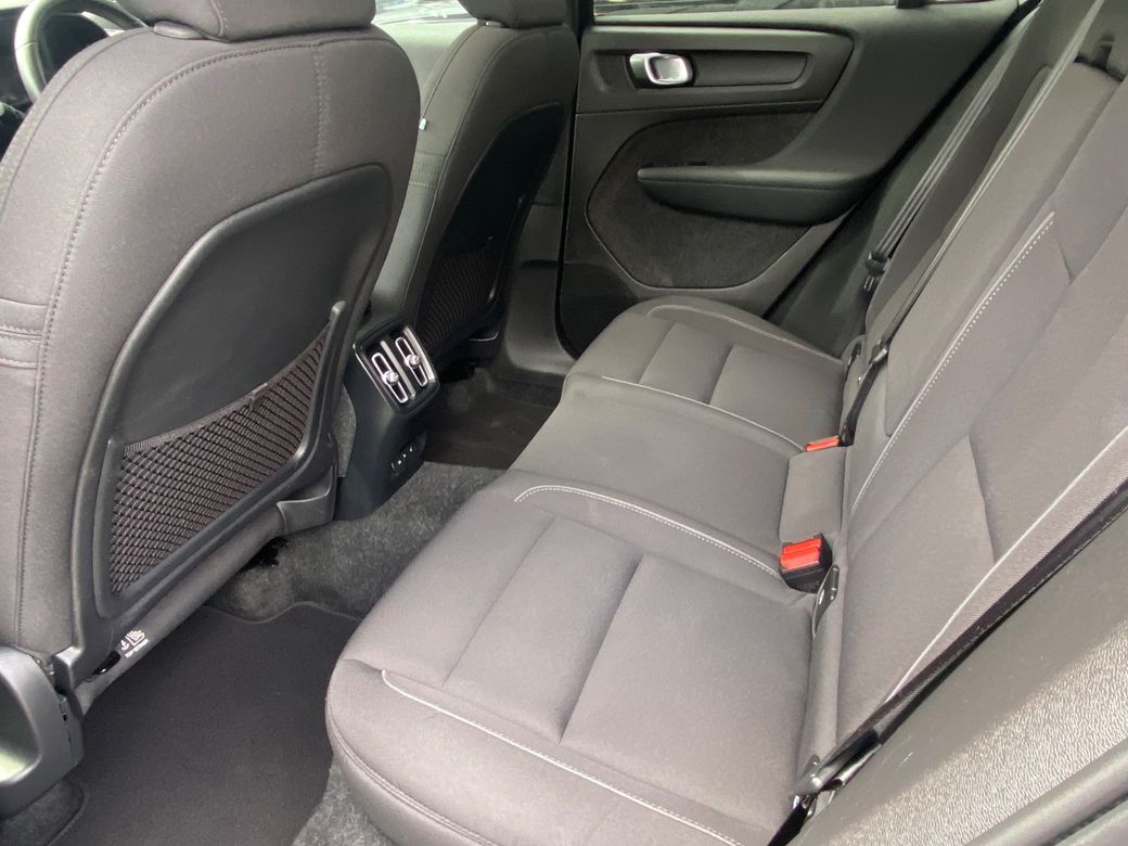 2023 Volvo C40