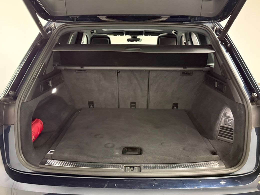 2024 Volkswagen Touareg