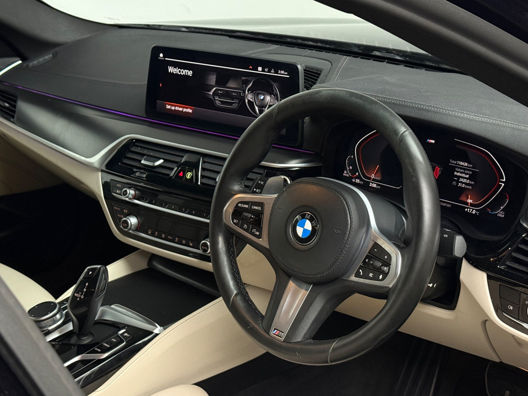 2022 BMW 5 Series