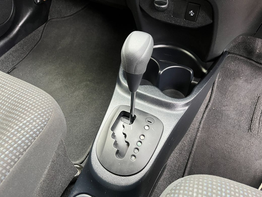 2020 Toyota Vitz