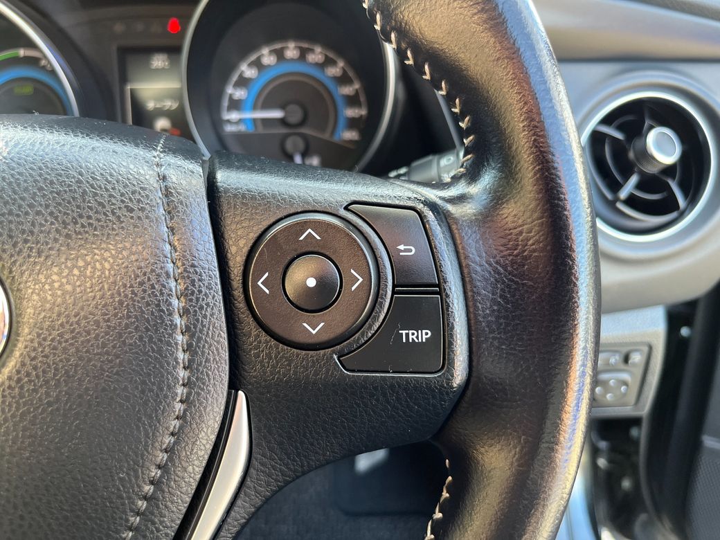 2016 Toyota Auris